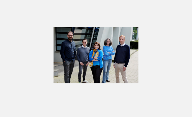 Benjamin Pause, Dr. Mark Heckmann, Beate Zink-Weinrich, Sabine Eschenbach, Prof. Dr. Lutz Schumacher (v. l. n. r.) © dpg Institut